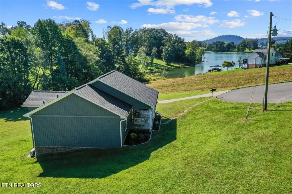 430 Cherokee Cove, Rutledge