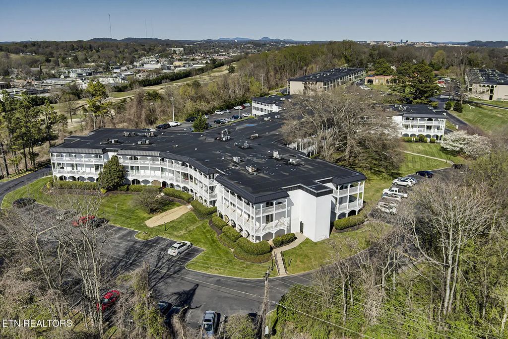 5709 Lyons View Pike 1318, Knoxville