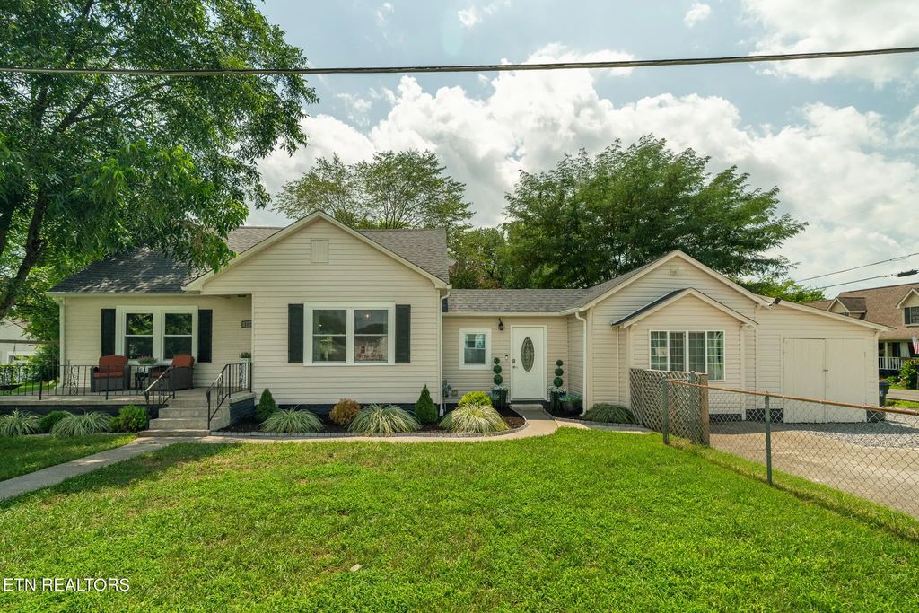 1027 Harrisdale St, Maryville