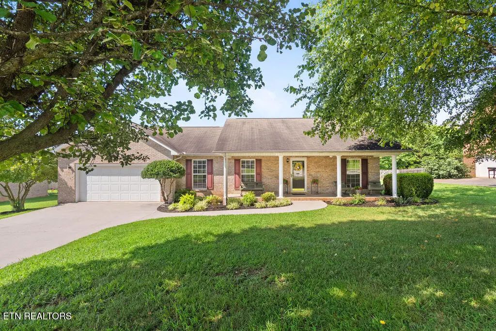 1105 Summerfield Drive, Maryville