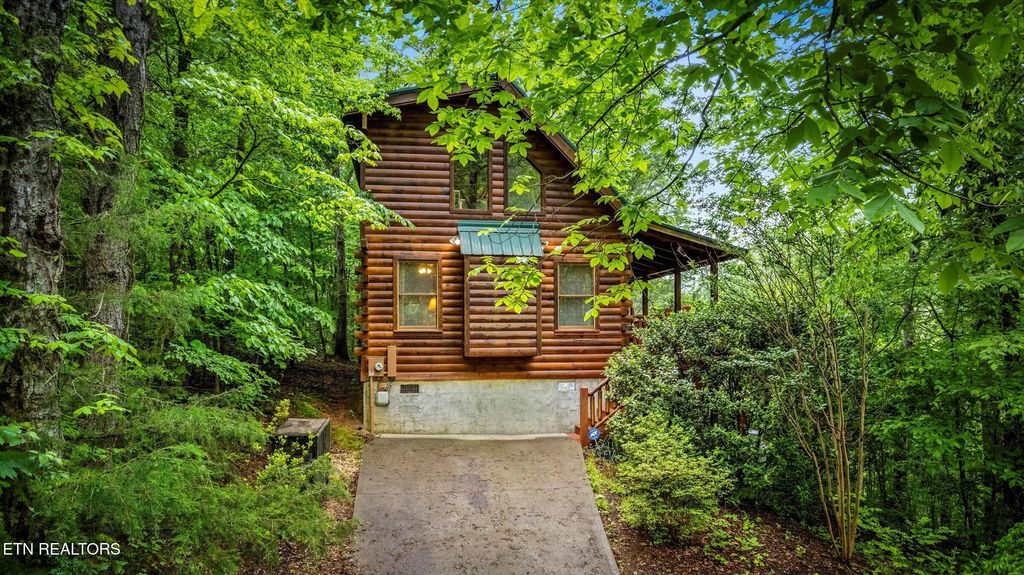 1712 Pulaski Lane, Sevierville