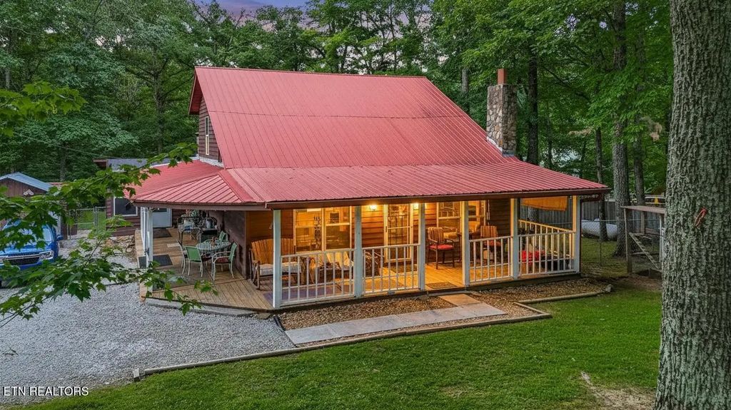 237 Chestnut Ridge Rd, Spring City
