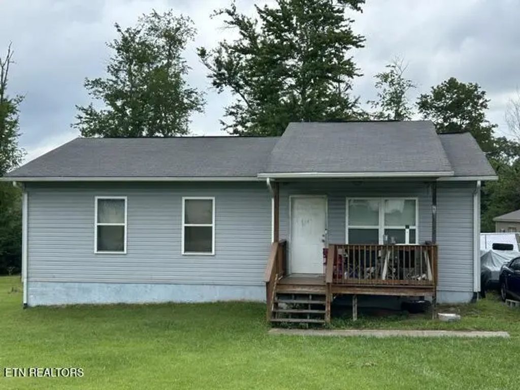 510 Iris Circle, Crossville