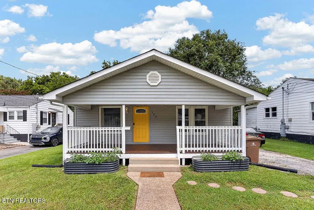 123 Pearson Ave, Knoxville