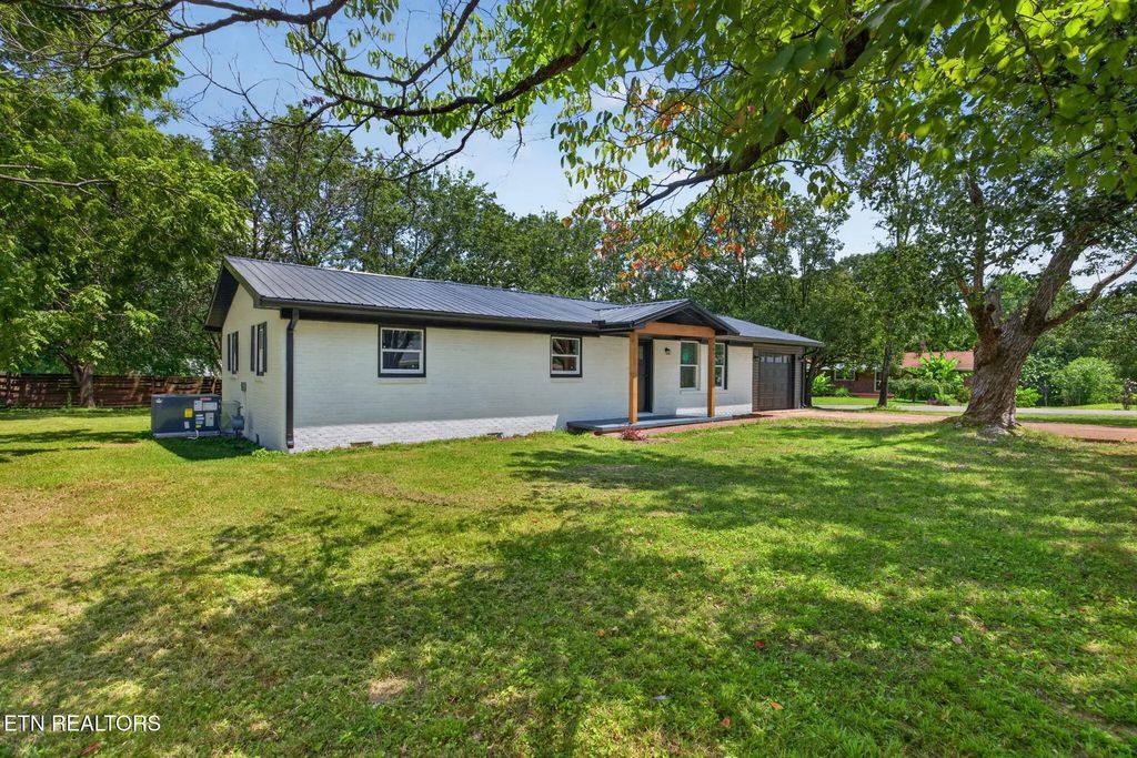 761 Iris St, Cookeville