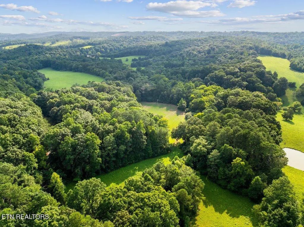 92 Ac County Road, Athens