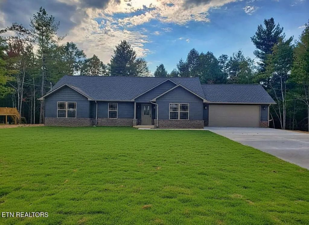686 Taylon Lane, Oneida