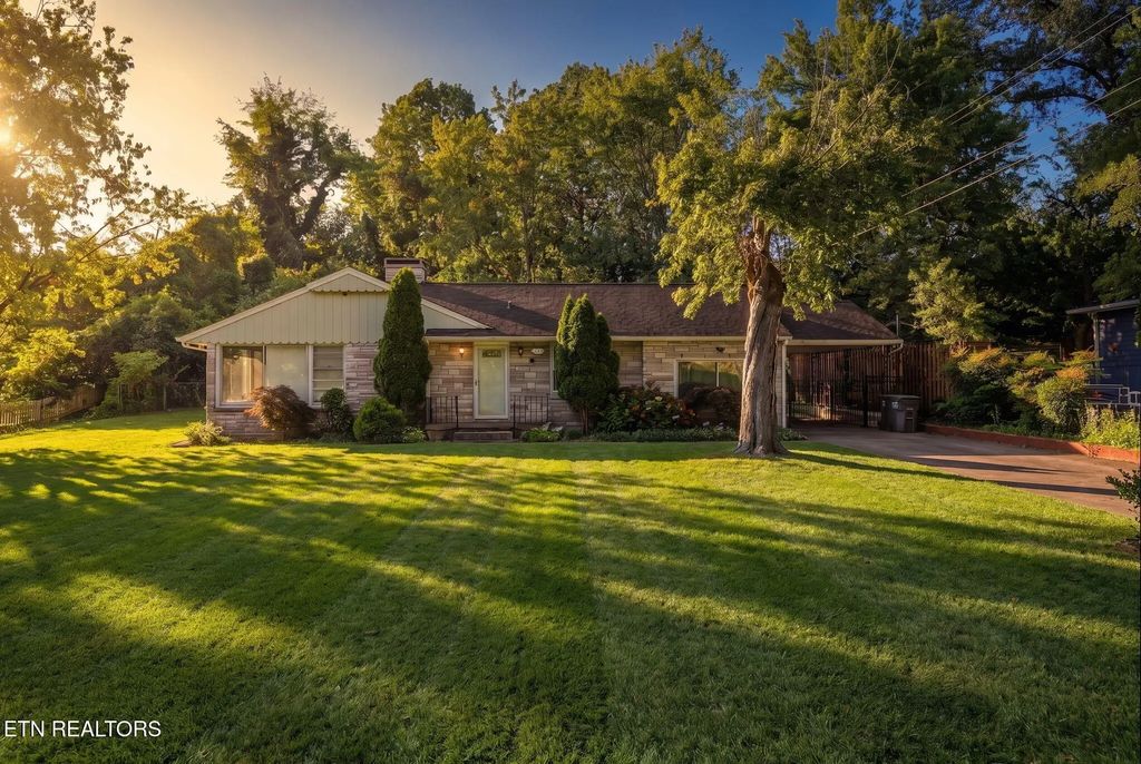 4908 Silva Drive, Knoxville