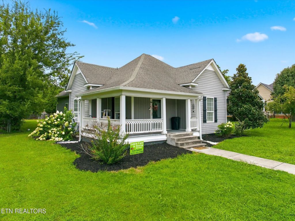 1022 Ohio Ave, Etowah