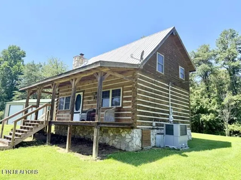 669 Choptack Rd, Rogersville