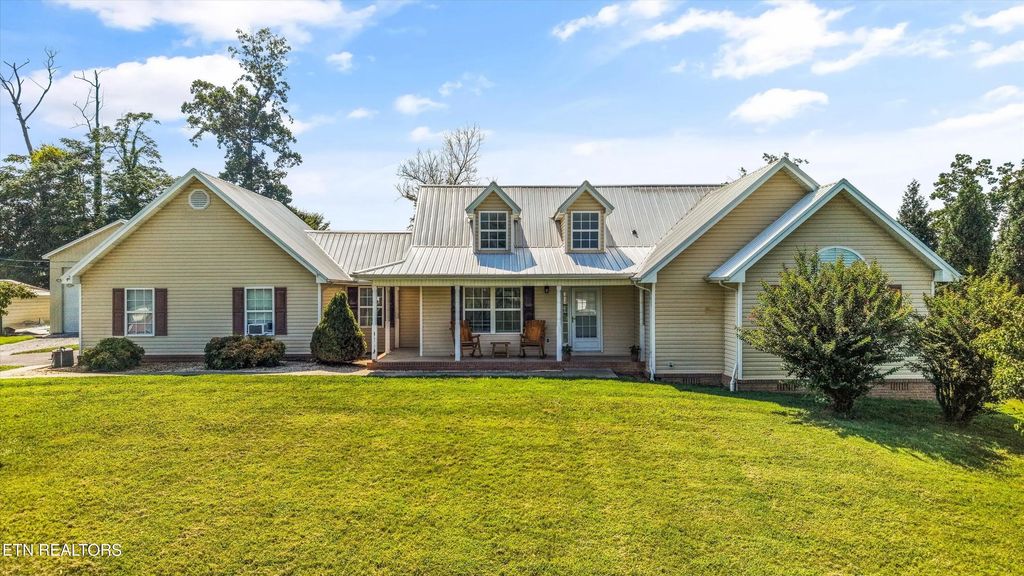 1008 Holston River Drive, Rutledge