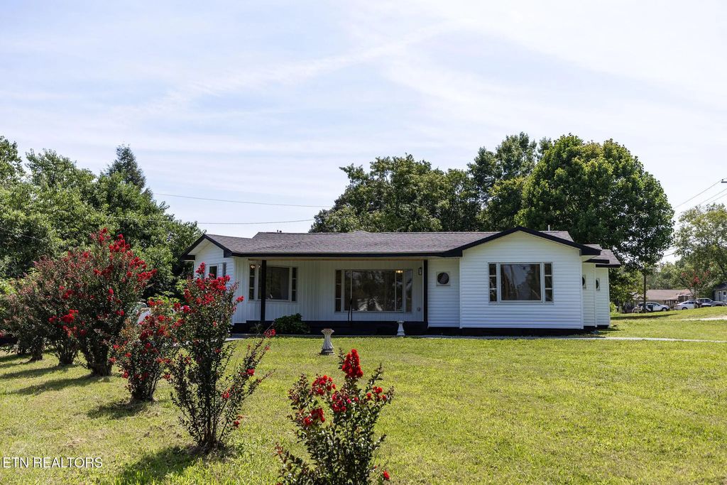 4109 Woodlawn Pike, Knoxville