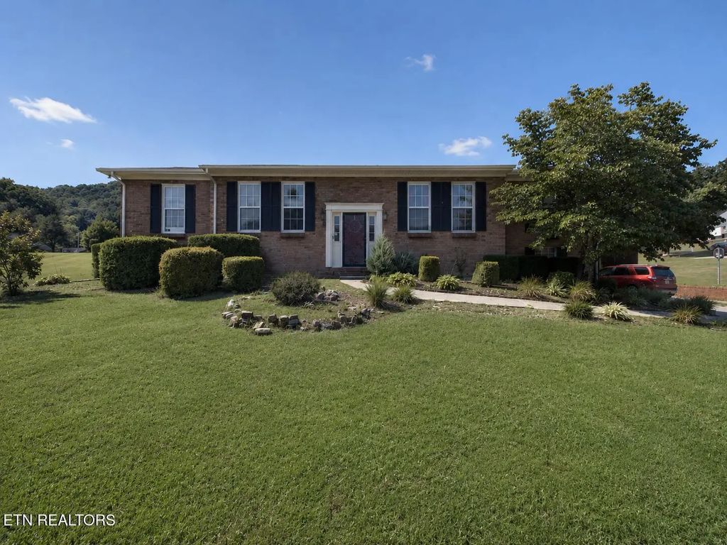 1383 John Sevier Drive, Morristown