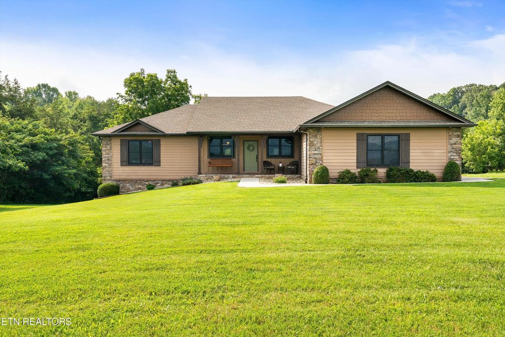4235 Mint Rd, Maryville