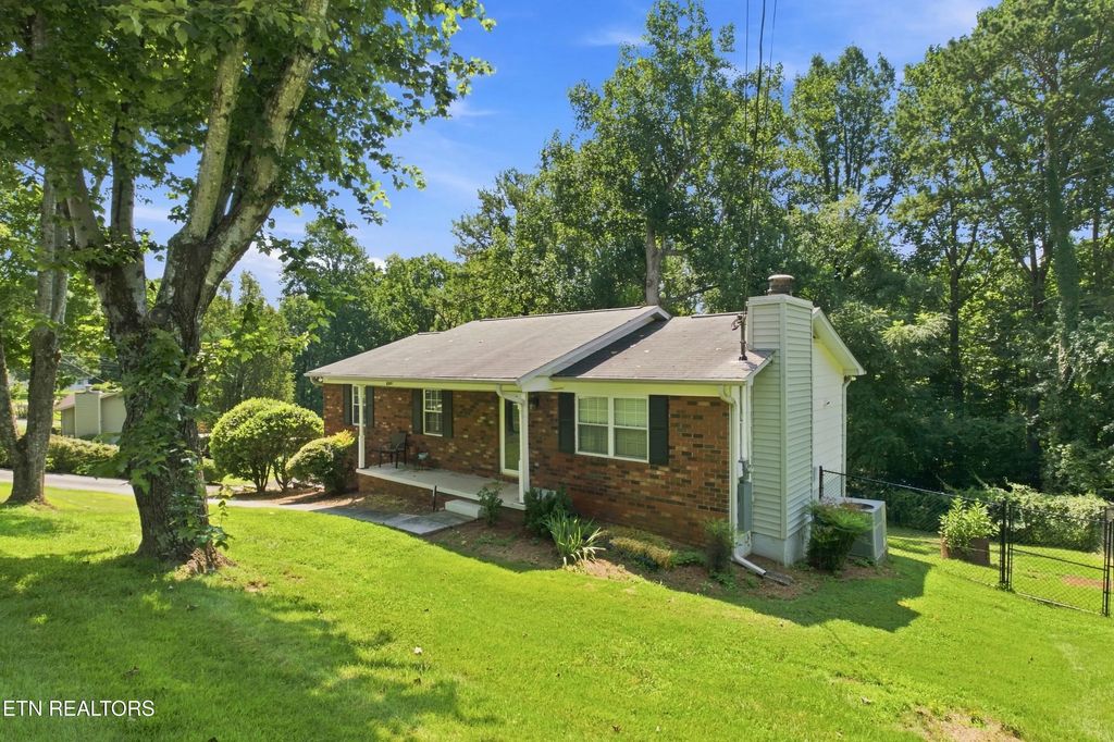 6341 Gateway Lane, Knoxville