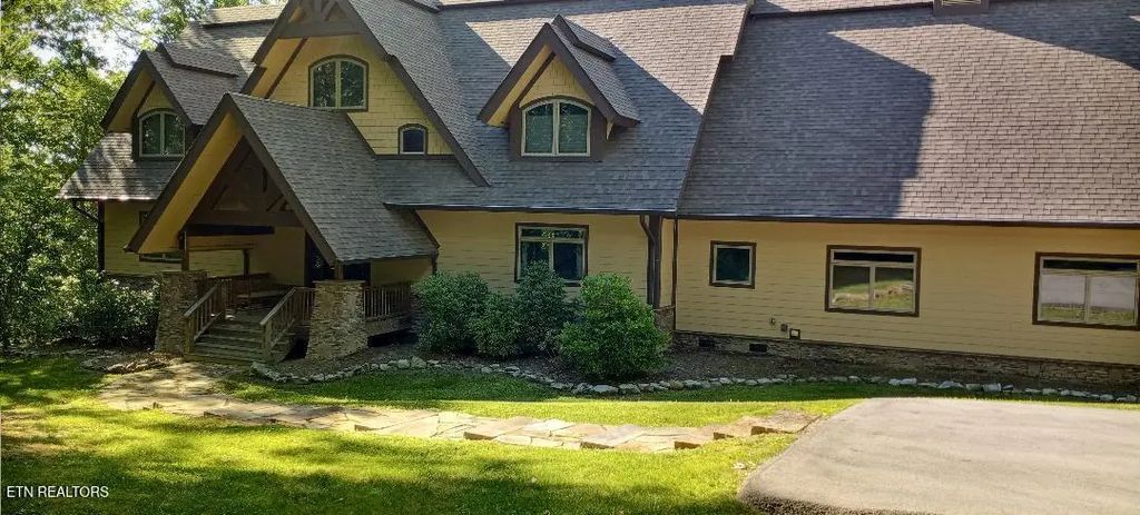 440 Falls Lane, Oneida