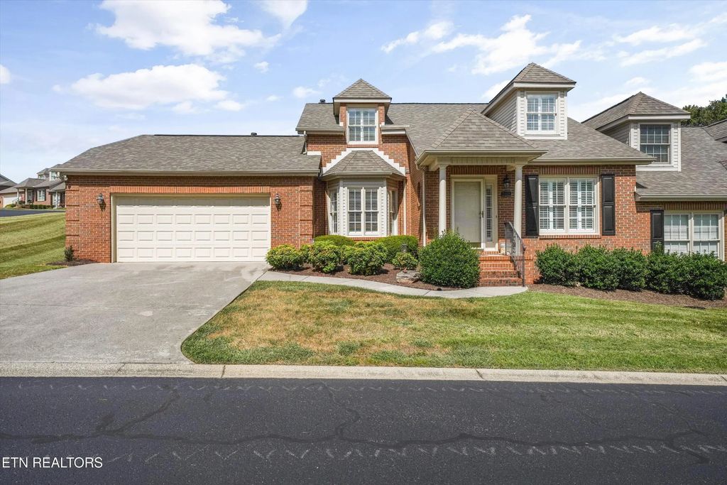 7442 Saint Baron Way, Powell