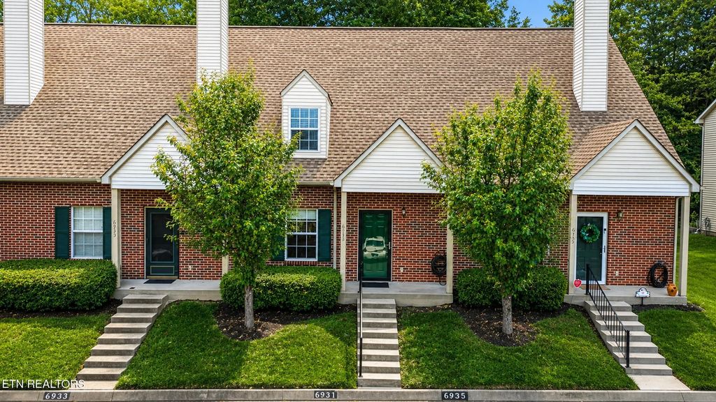6931 Kings Crossing Way, Knoxville