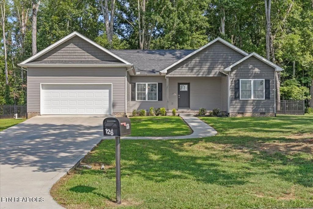126 Mason Lane, Madisonville