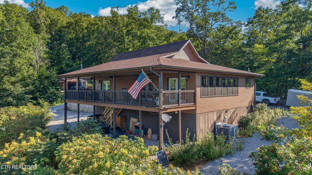 7020 Caney Valley Rd, Tazewell
