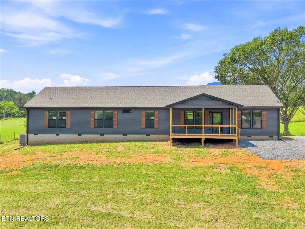 1066 English Mountain Rd, Cosby