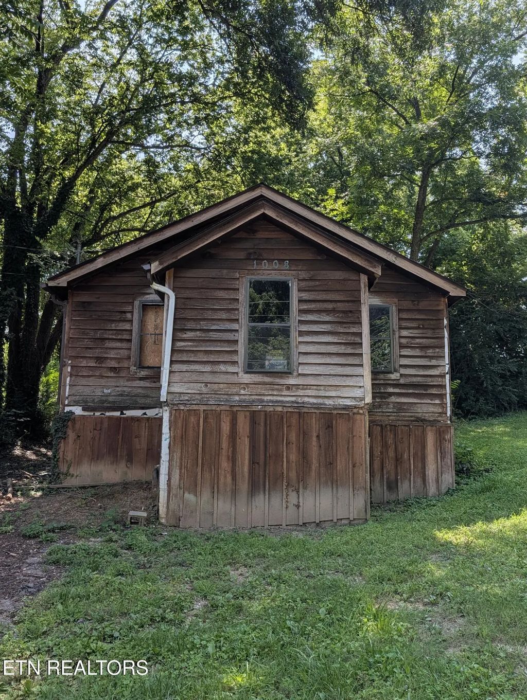 1008 Mynders Ave, Maryville