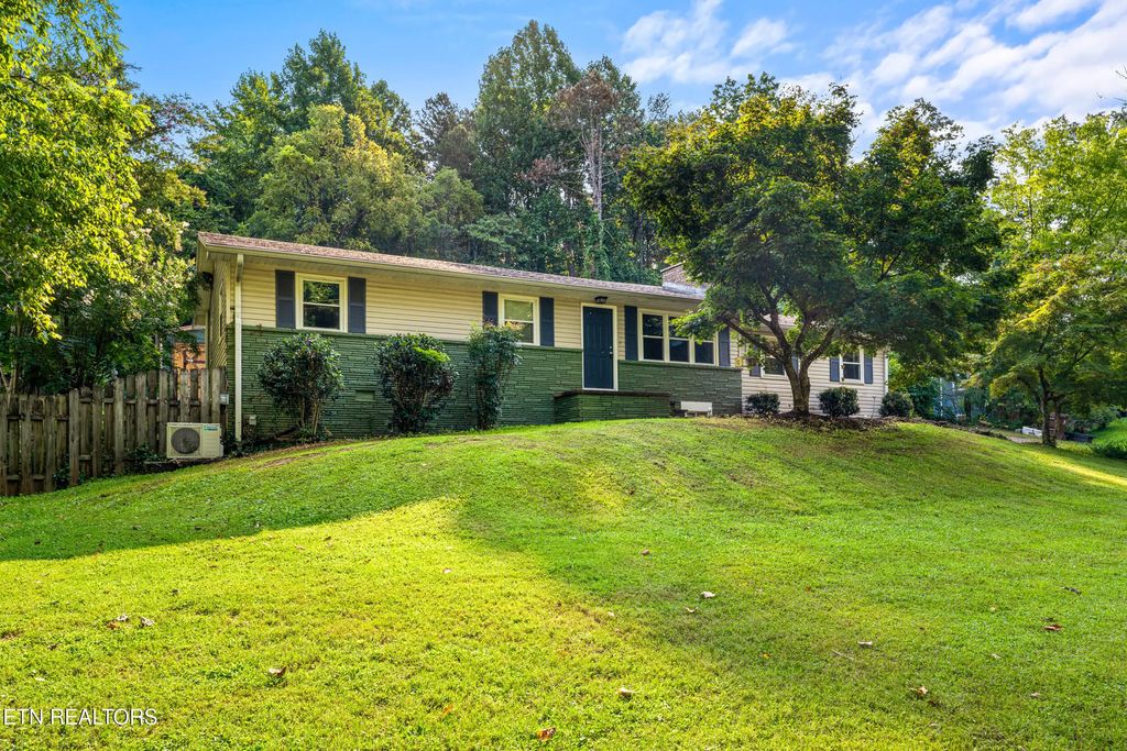 2404 Belt Rd, Knoxville