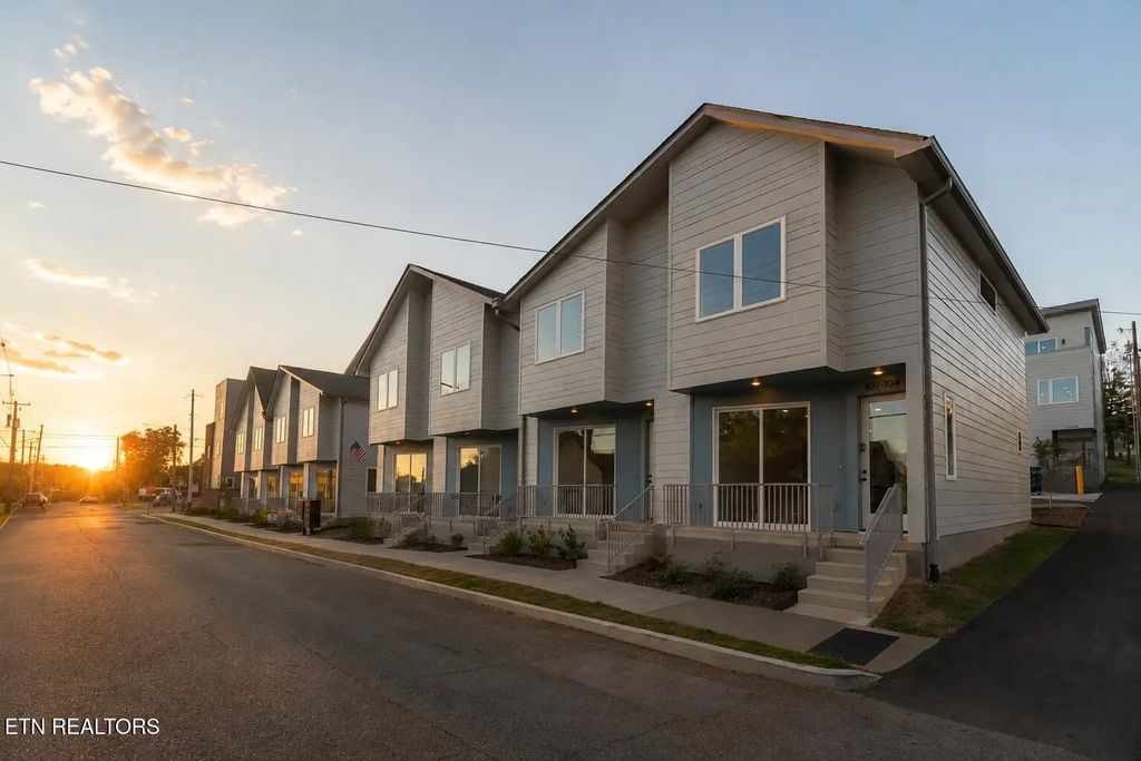 109 E Oldham 104, Knoxville