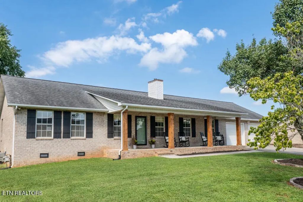 409 Hiddenbrook Lane, Maryville