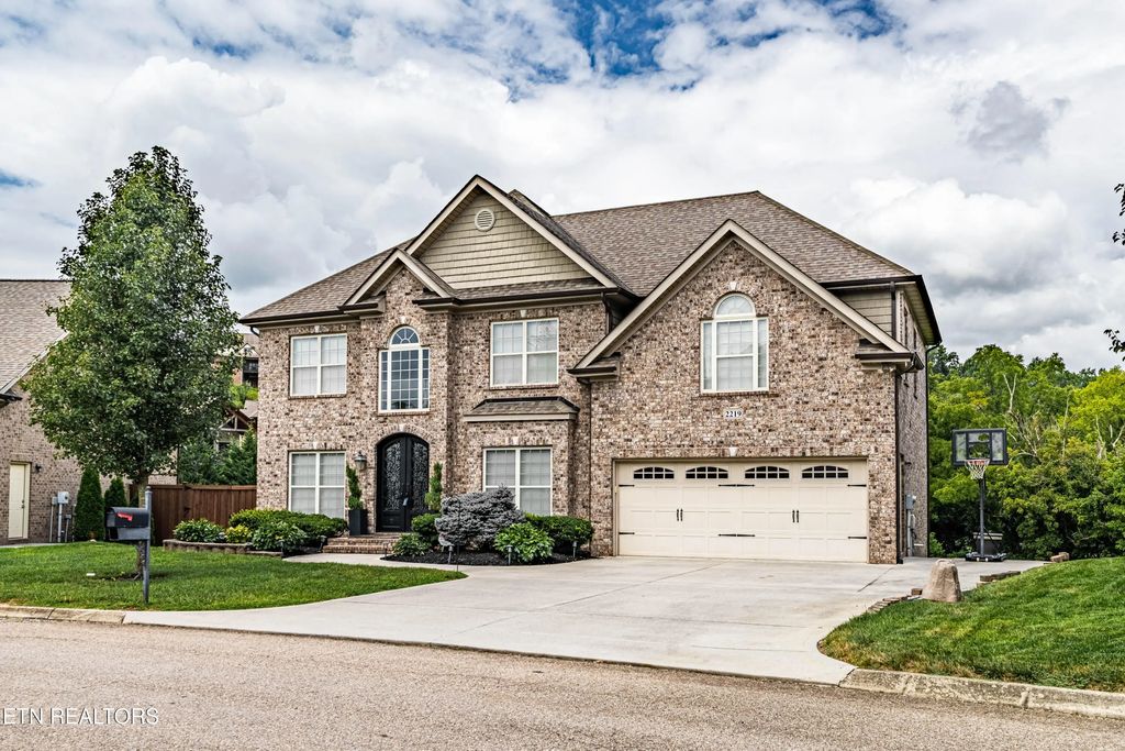 2219 Muddy Creek Lane, Knoxville