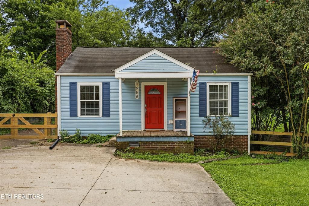 966 Poplar St, Alcoa