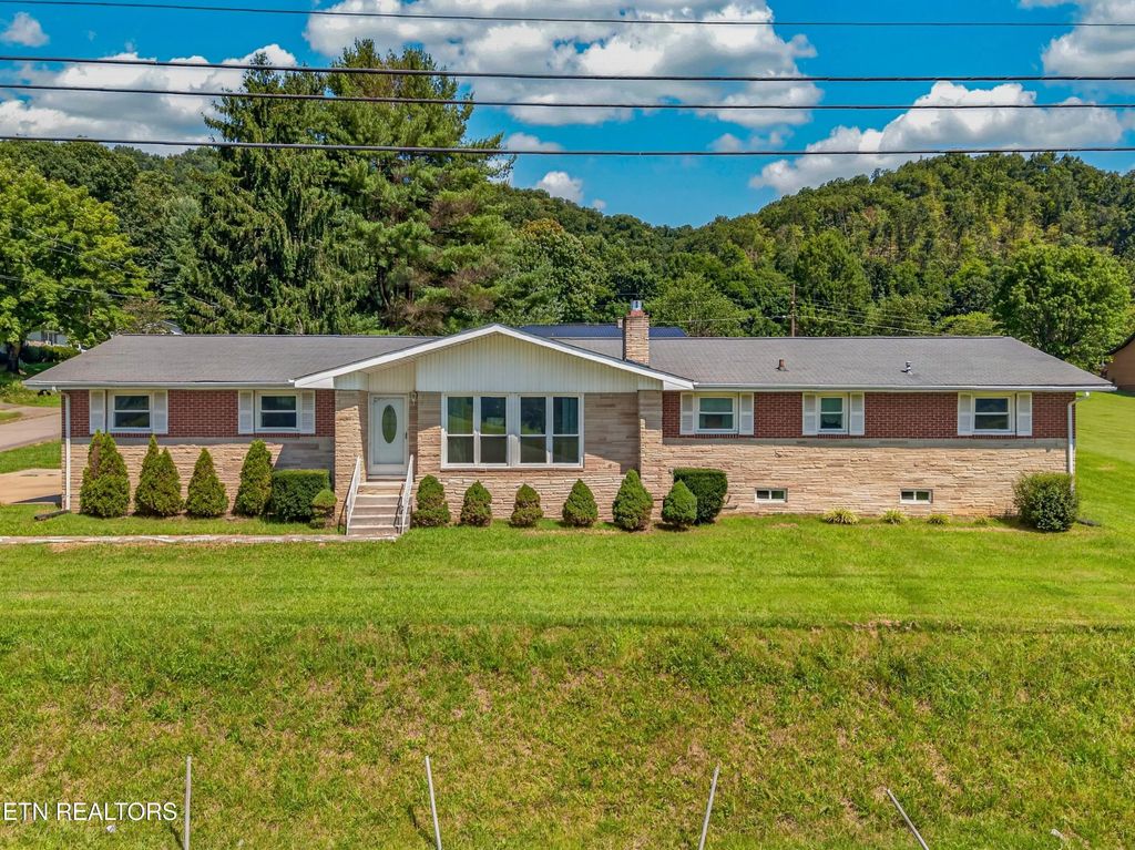 304 Russell Drive, Rogersville