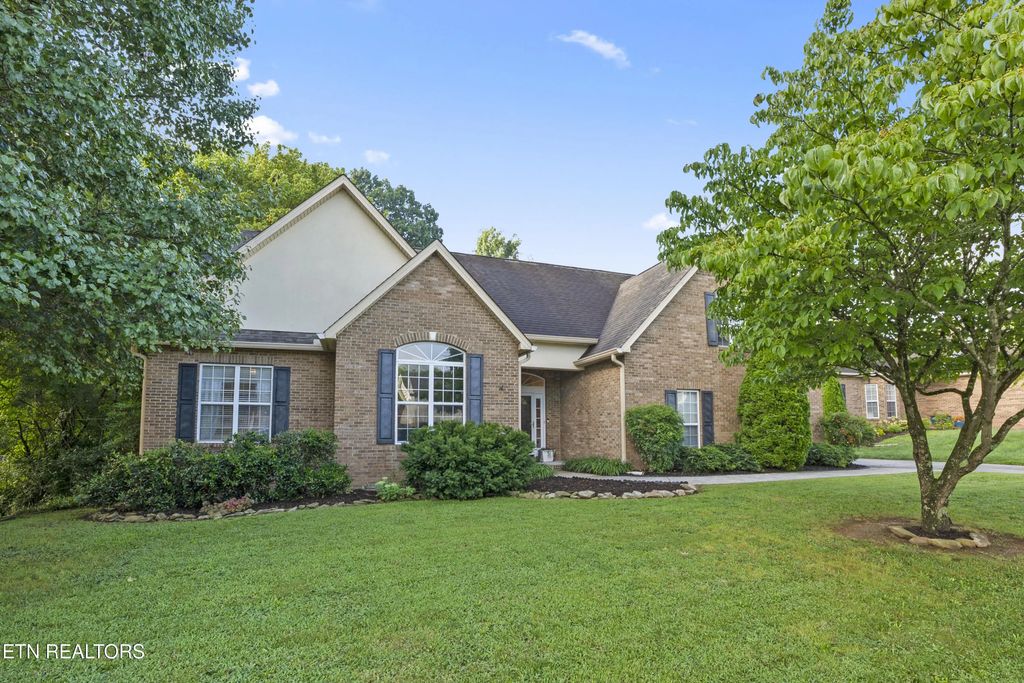 670 Whitesburg Drive, Knoxville