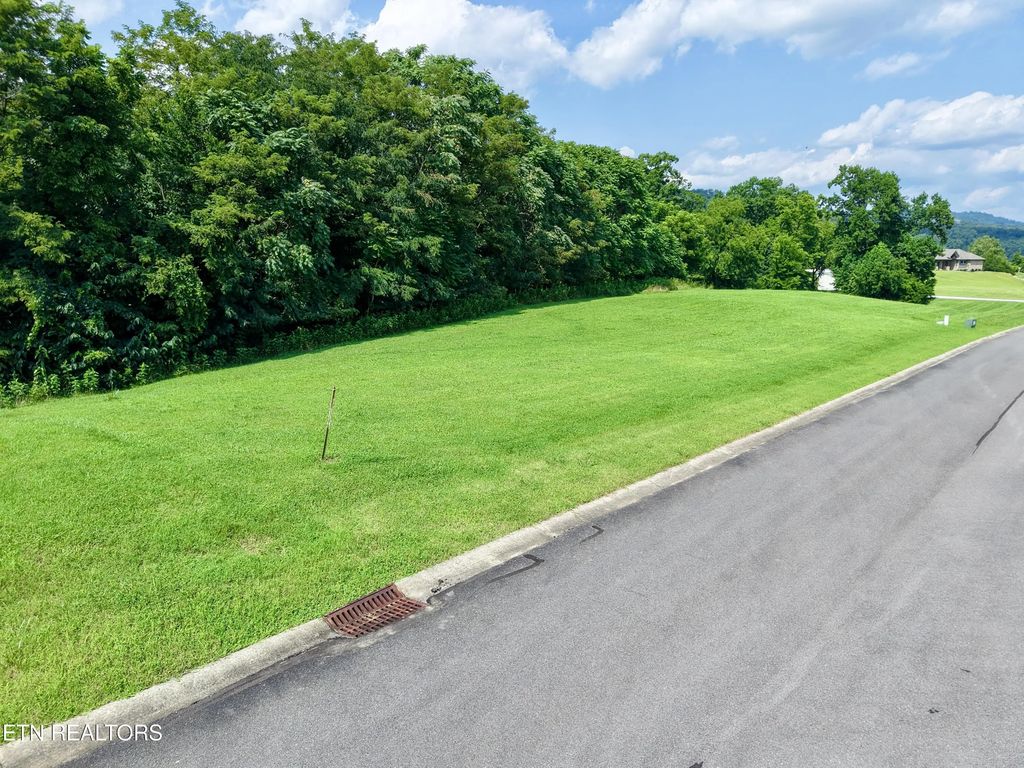 5043 Serenity Drive, Mooresburg