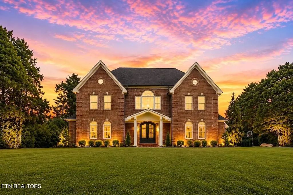 8724 Inlet Drive, Knoxville