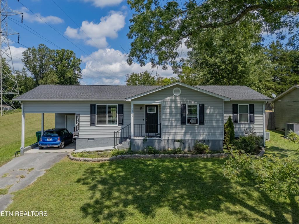 6412 Walnut Breeze Lane, Knoxville