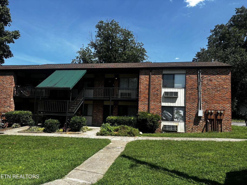 2733 Jersey Ave B302, Knoxville