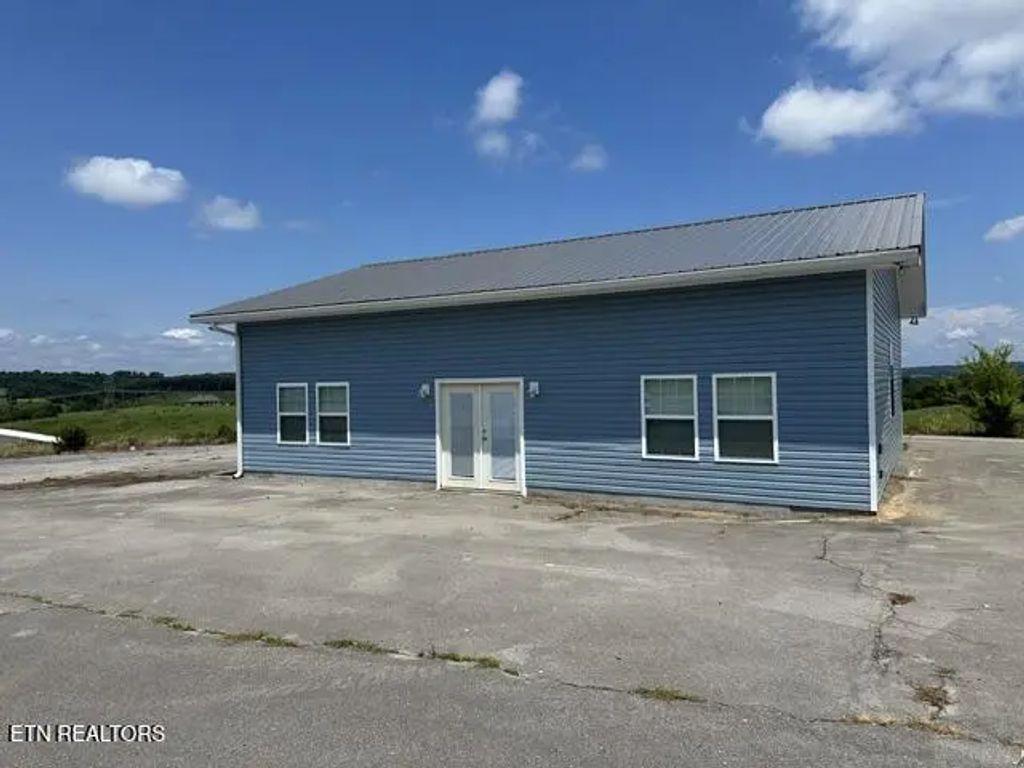 6993 Davis Ferry Rd, Loudon
