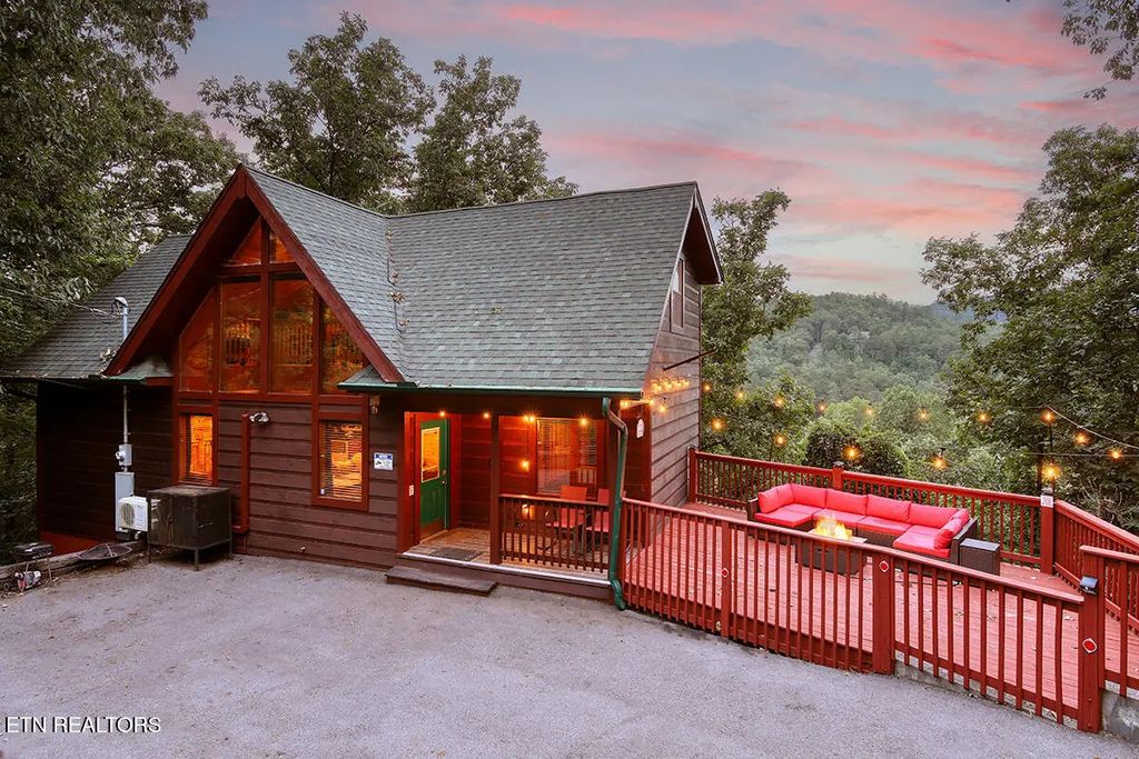 1742 Pulaski Lane, Sevierville