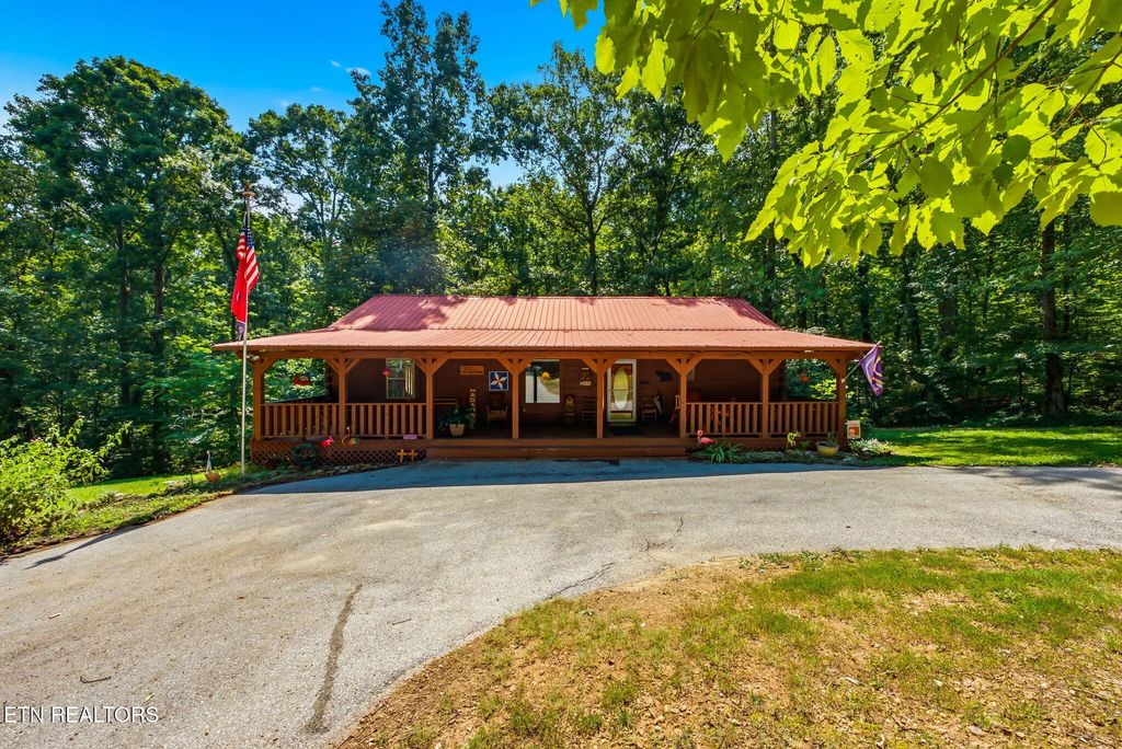 170 Badger Rd, Madisonville