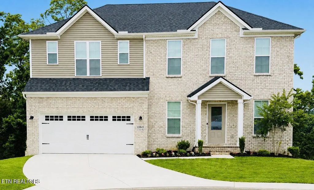 11045 Hunters Knoll Lane, Knoxville