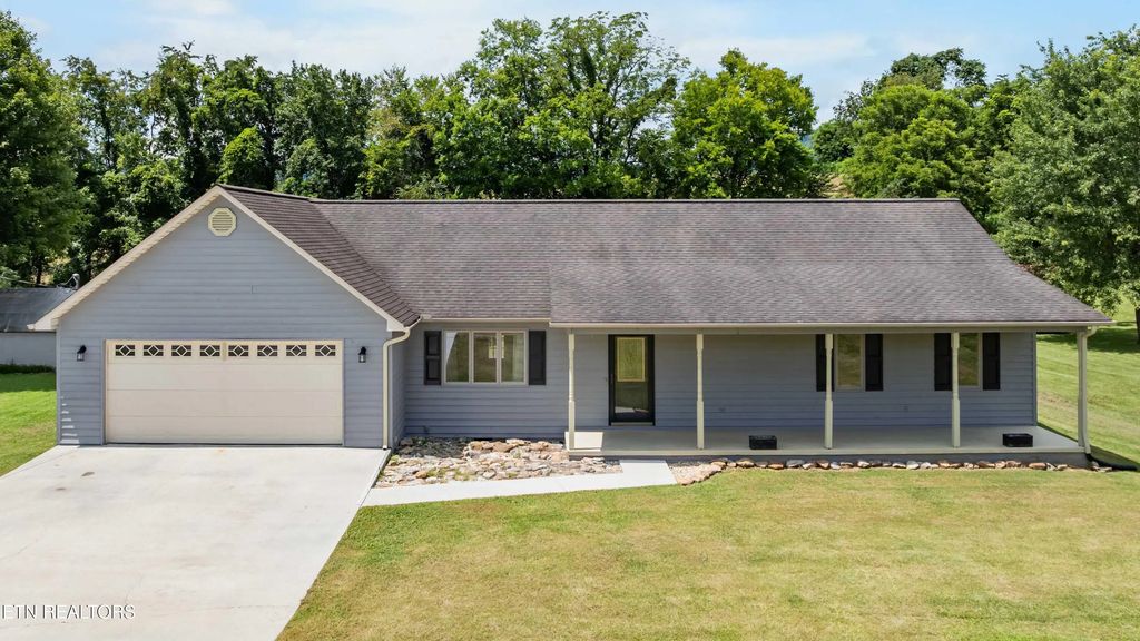 303 Mountain Perkins Lane, Jacksboro