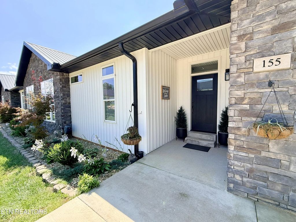 155 Lakeshore Bay Drive, Jefferson City