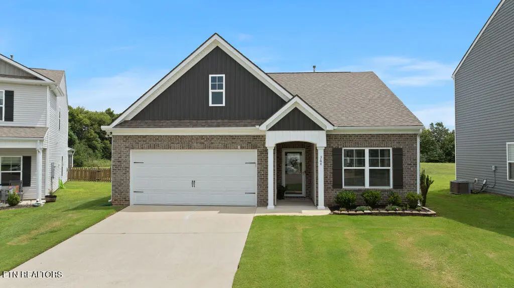 364 Cedar Park Drive, Loudon