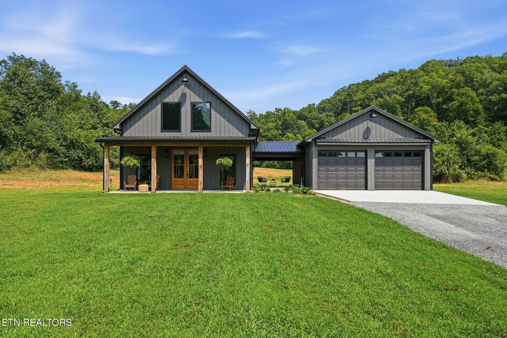 153 Lancer Rd, Harriman