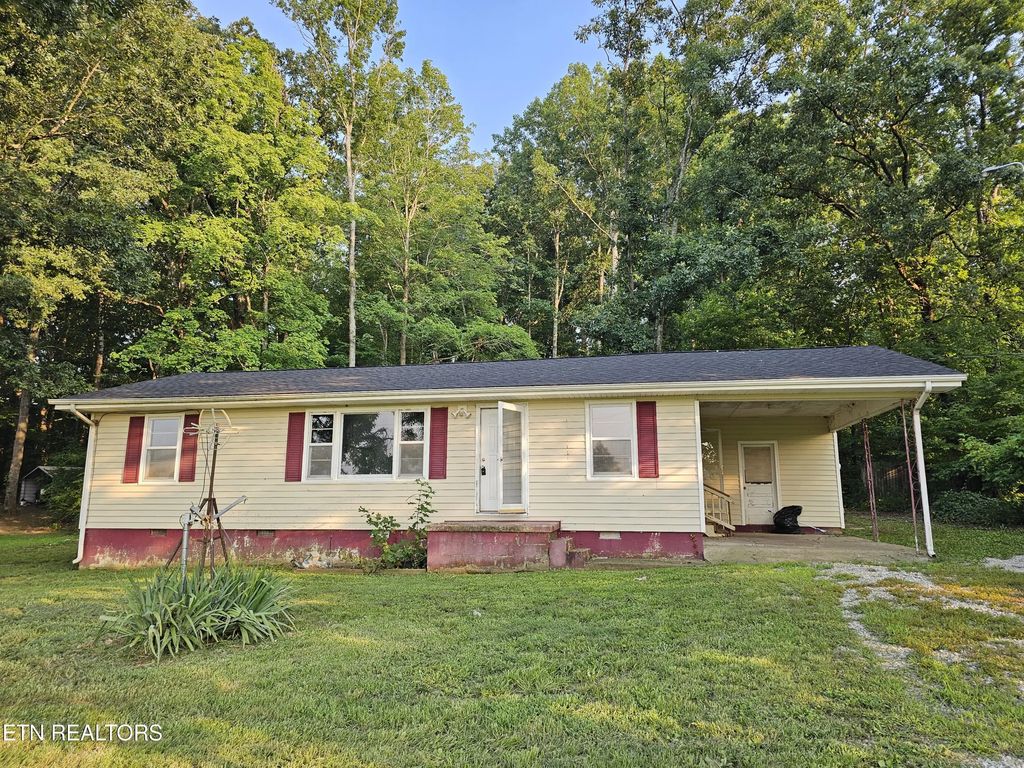 118 County Road 503, Englewood