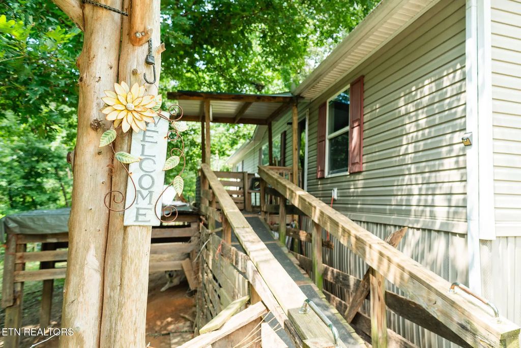 609 Miller Hollow Rd, Bean Station