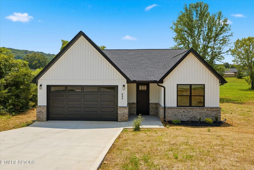 884 Old Highway 68, Sweetwater