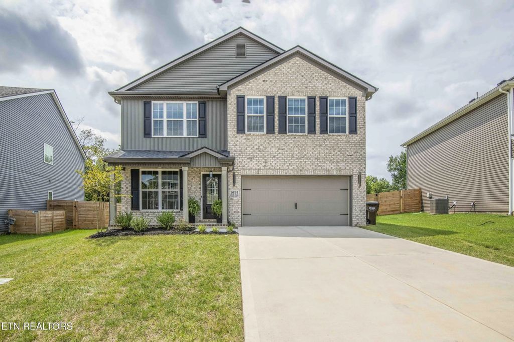 1691 Hickory Meadows Drive, Knoxville