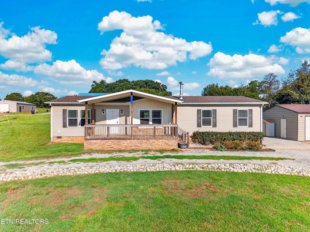211 S Springview Rd, Maryville
